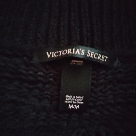 Victoria's Secret Knit Top / All Black / Size Medium - Picture 5 of 5